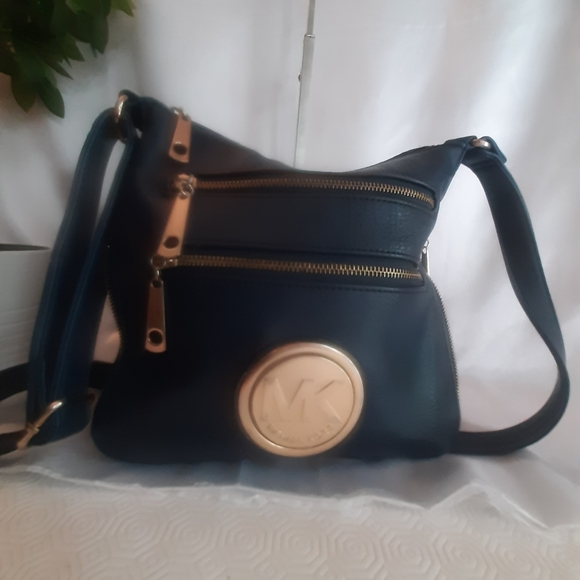 Michael kors crossbody Bag - Picture 6 of 16